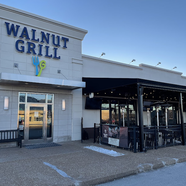 WALNUT GRILL