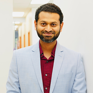 Dr. Vikhar Ahmed - Best Dentist in in Scarborough, ON'
