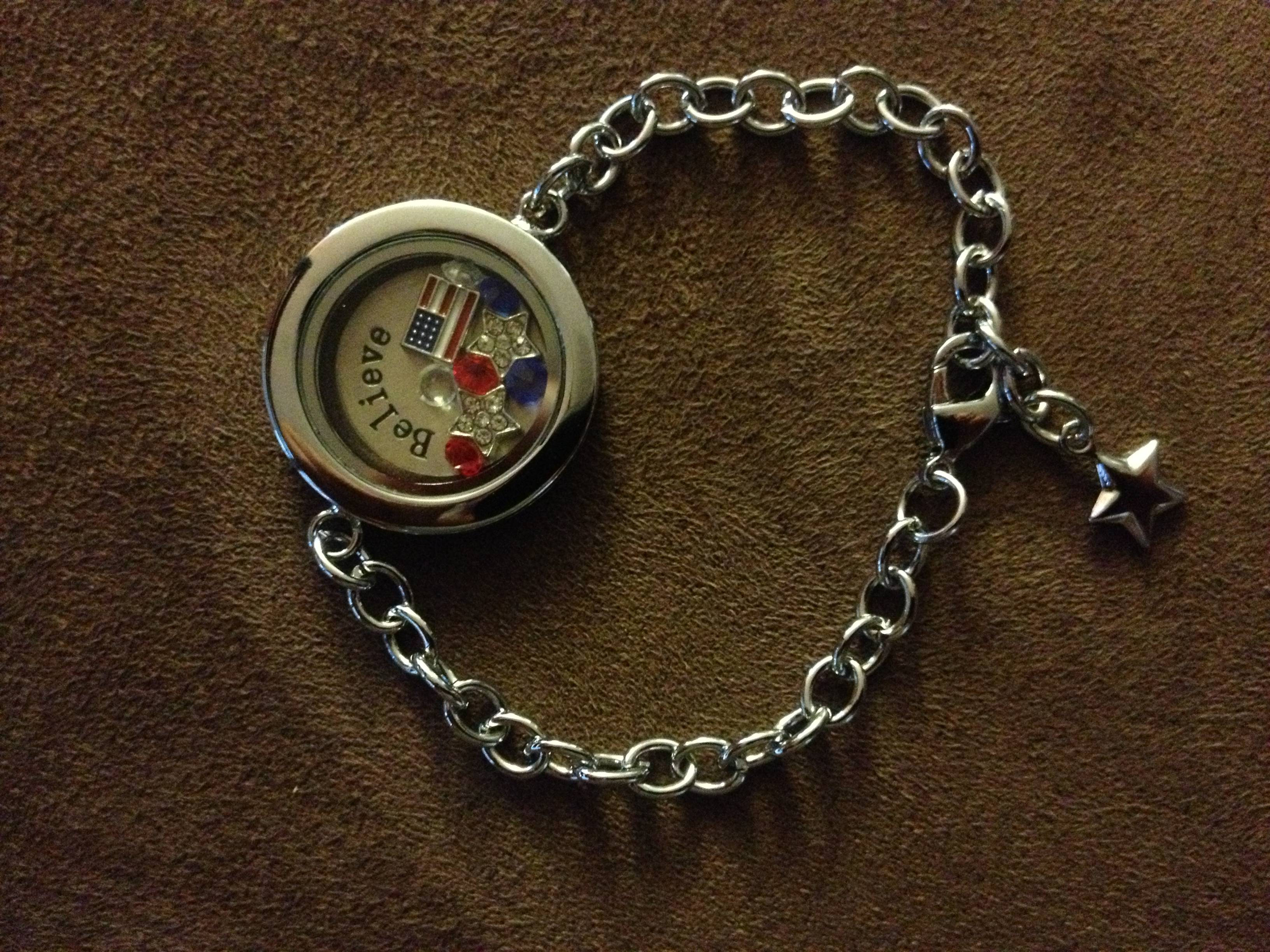 Watch Eye Lockets'