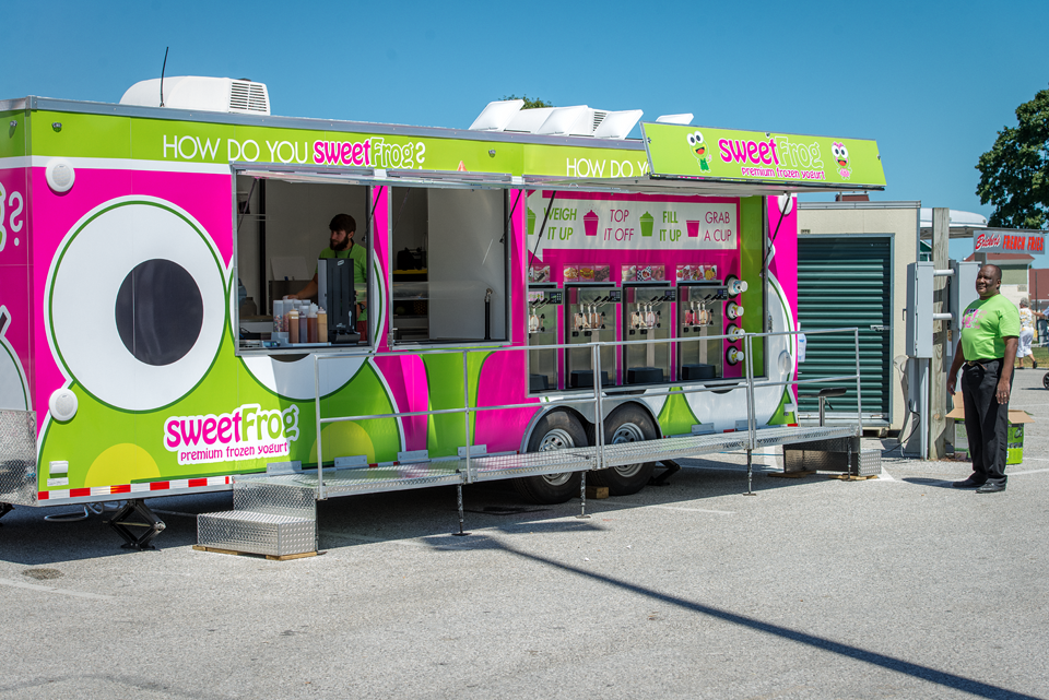 Sweet Frog Mobile One at the York Fair'