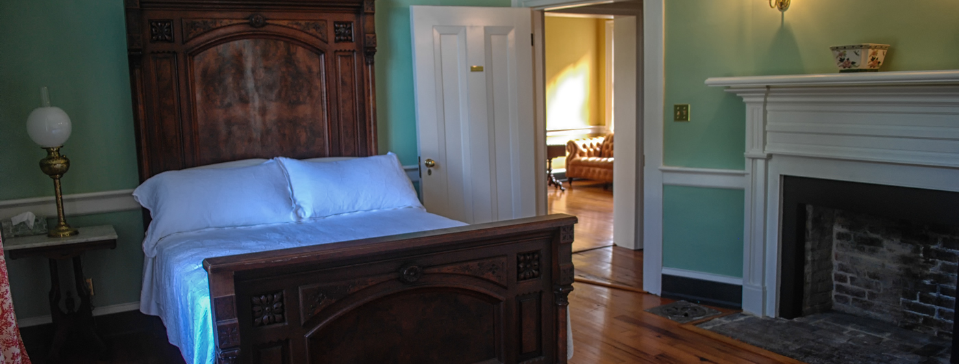 Bedroom Belle Grove Plantation'