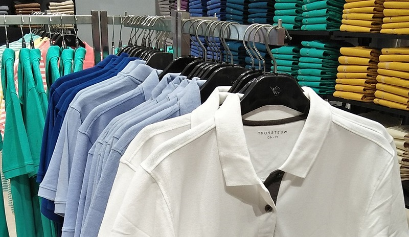 Branded Apparel Market