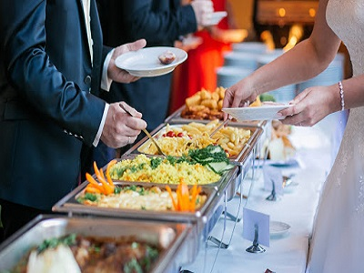 Catering And Food Service Contractor Market