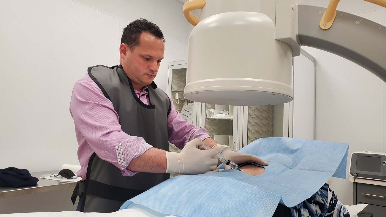 Dr. George Bolotin, MD'