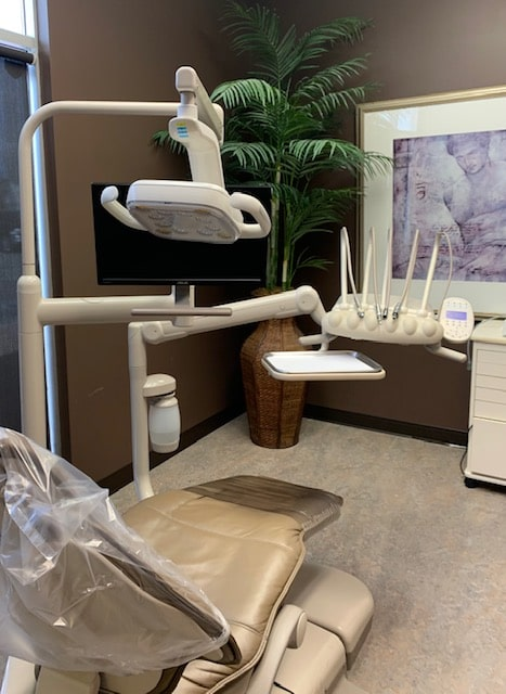 Nose Creek Dental Centre - Checkup Room'