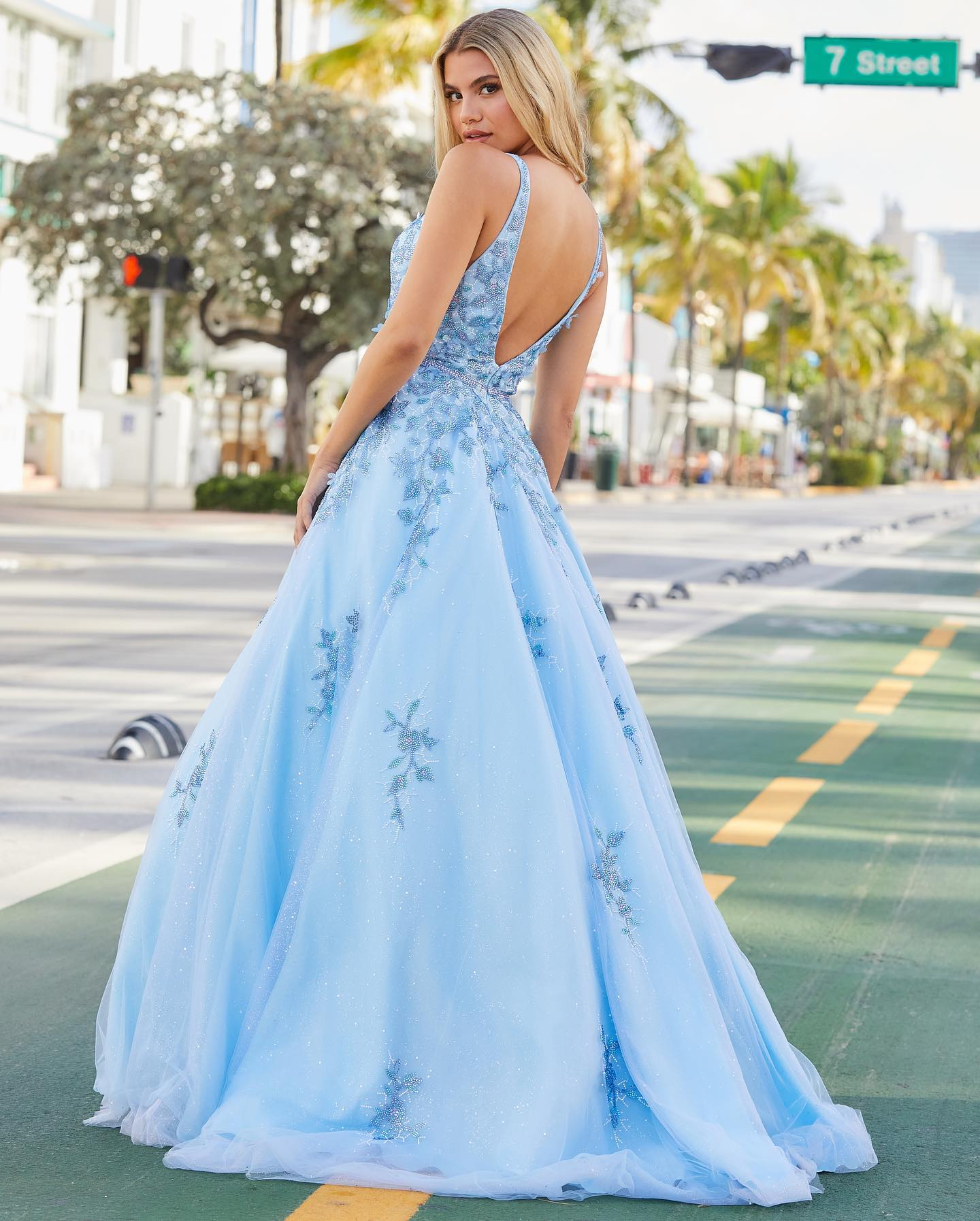 Company Logo For Pretty Moment'