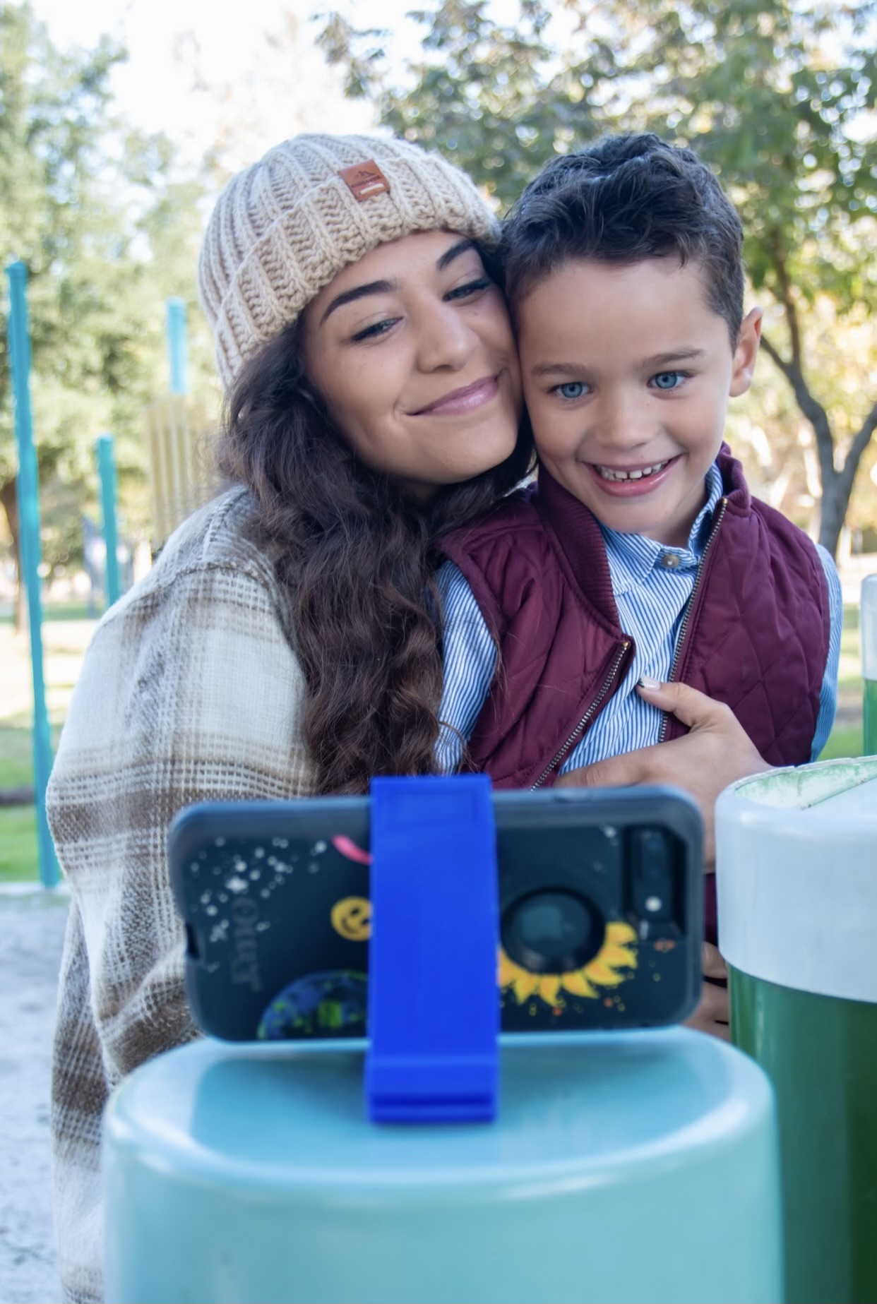 GatorGrip - Sibling Selfie