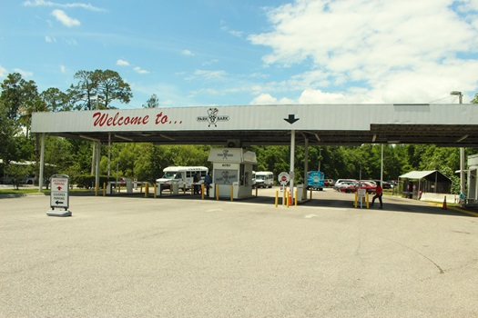 Company Logo For Park Bark & Fly'