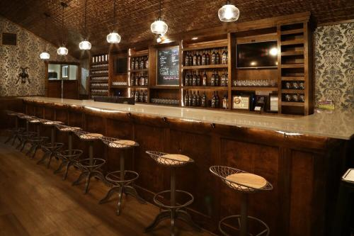 Company Image For Sidecar Tasting Room'