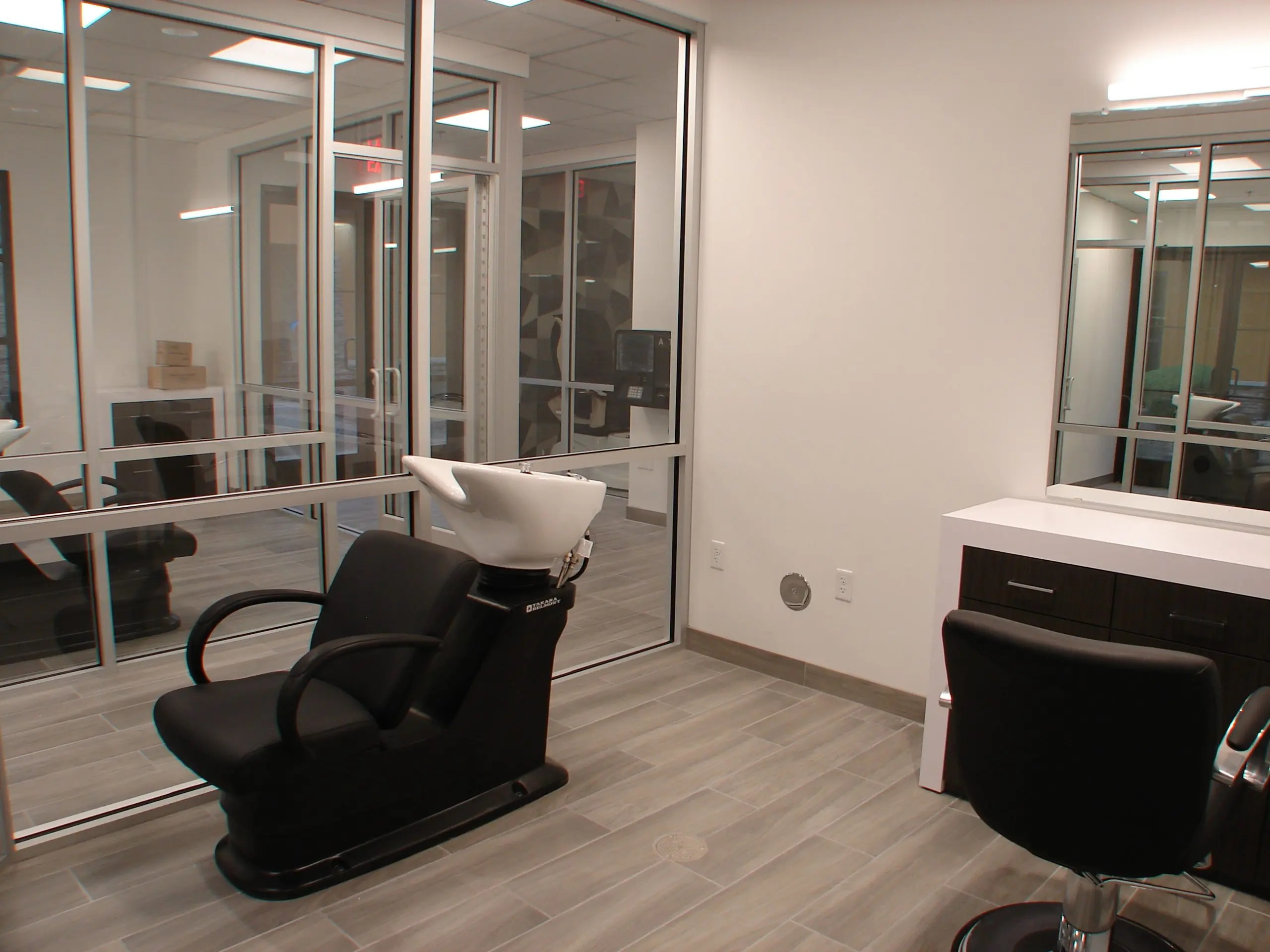 Salon Suite Rentals Ahwatukee'