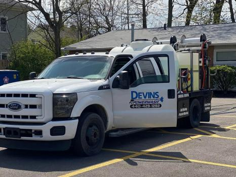 Company Logo For Devins Powerwash'