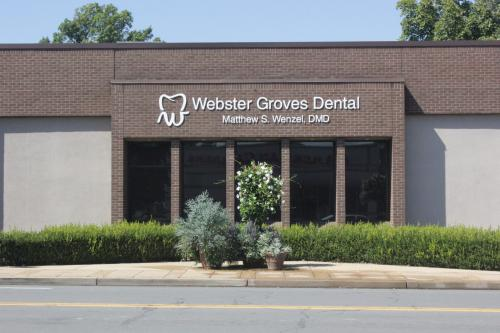 Photo 1 For Webster Groves Dental: Matthew S. Wenzel, DMD'