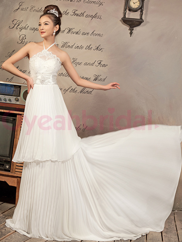 Oyeahbridal.com Has Presented Its New Series of Halter Weddi'