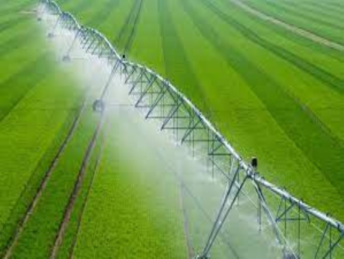 Center Pivot Irrigation Systems Market'