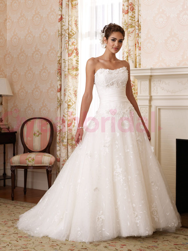 Big Discounts On Wedding Dresses At Oyeahbridal'