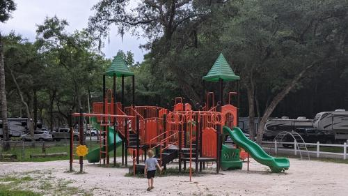 Company Logo For Spacious Skies Campgrounds - Savannah Oaks'