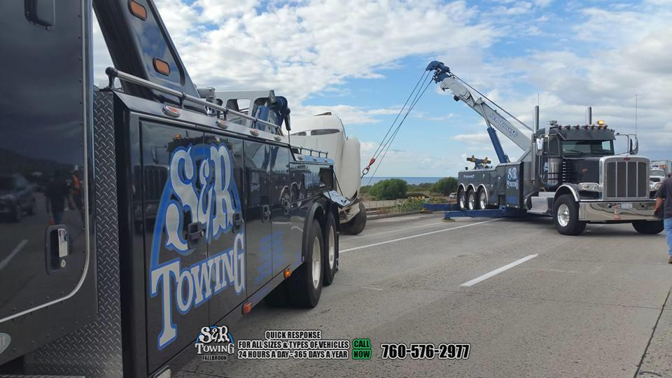 S & R Towing Inc. - Fallbrook'