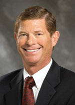 Fresno LASIK and cataract surgery expert Andrew Maxwell, M.D