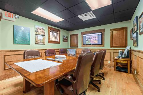 Company Logo For HomeSource Builders'