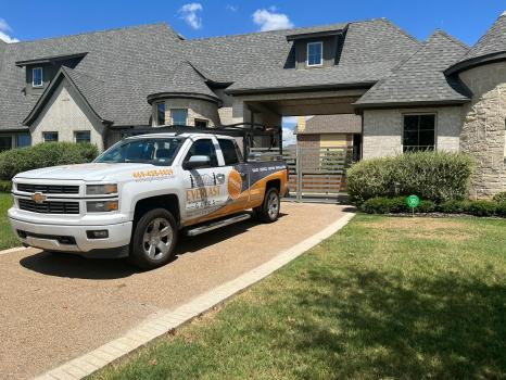 Company Logo For Everlast Gates & Doors'