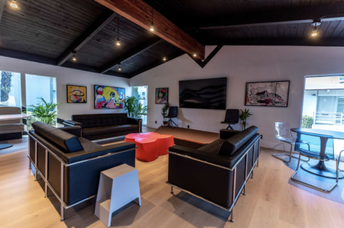 Company Logo For Omnia Recovery'