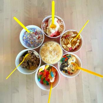 Company Logo For 32 Below Frozen Yogurt & More'