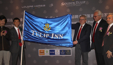 TULIP INN flag handover