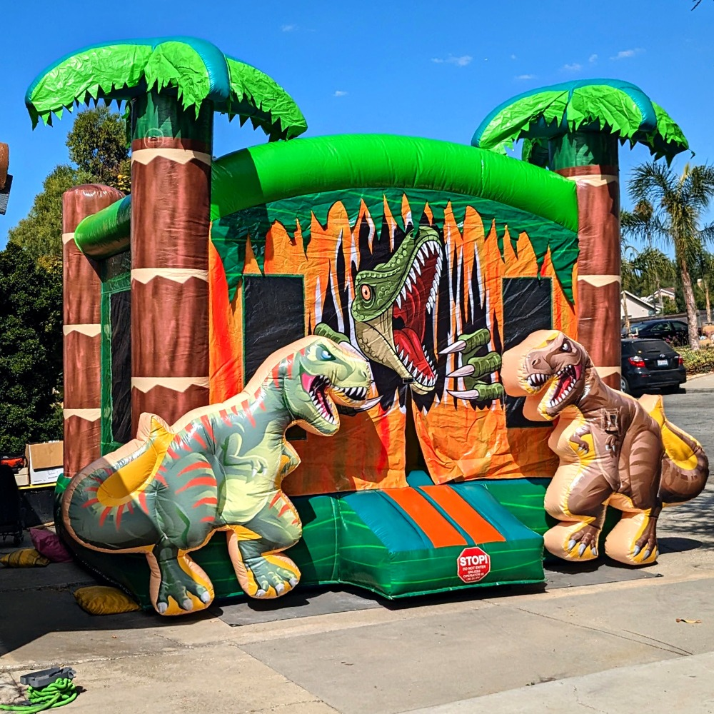 Company Logo For Golden Jumpers'