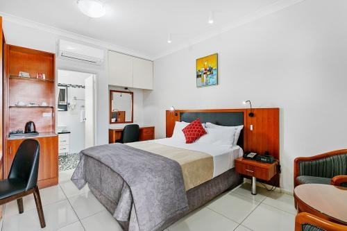 Company Logo For Comfort Inn &amp;amp; Suites Burwood'