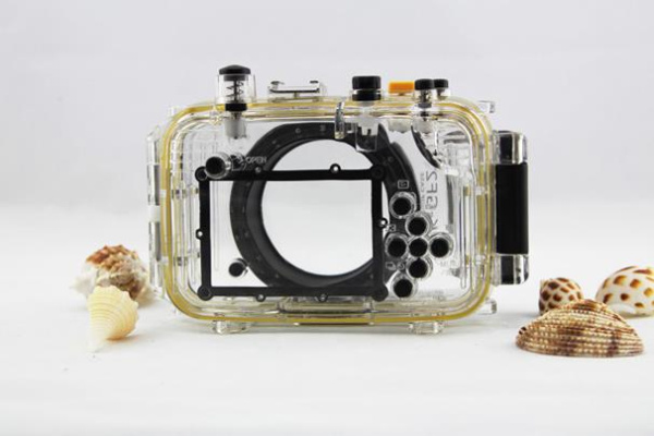 40M underwater housing for Panasonic GF2'