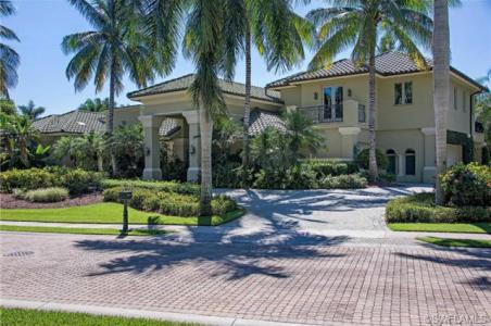 Luxurious Bay Colony Home'