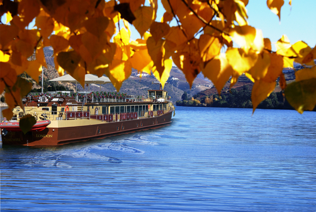 Spirit of Chartwel Cruising the Douro River