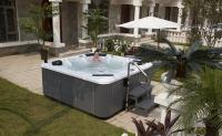 Outdoor Spa'
