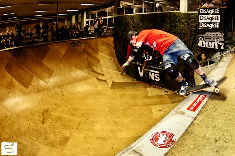 Skateboarder Jonathan Young &amp;ldquo;United Skateboard Pho'