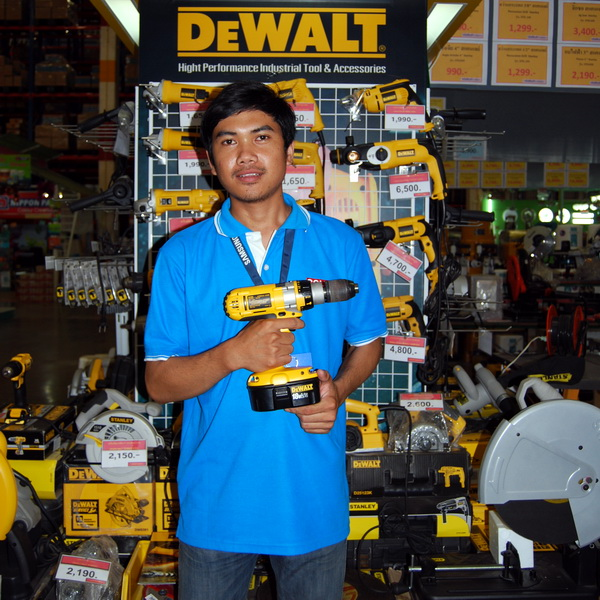 DeWALT Doubles Power Tool Warranty in Buriram Thailand Apr 18