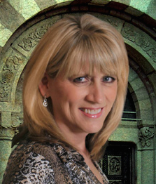 Associate Broker Carolyn Hill