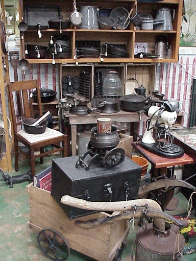 Remove unnecessary clutter from your real estate marketing b'