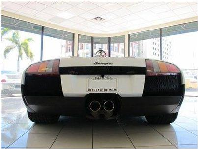 Buy finest pre owned luxurious cars in Miami (Photo 2)