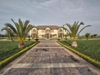 Bakersfield Property Listing'