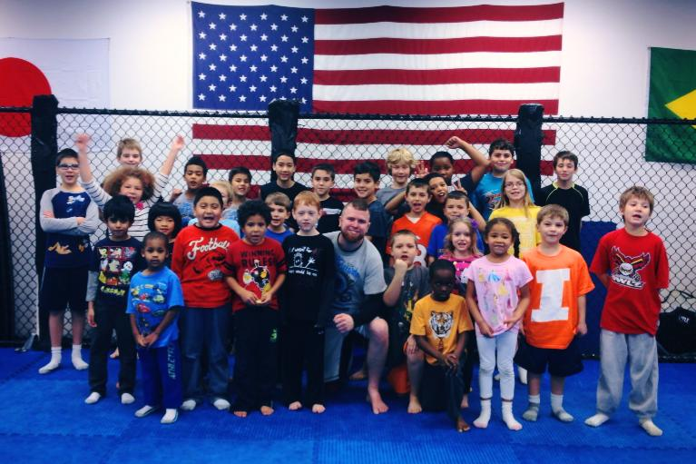 Naperville_Karate_teacher_and_students