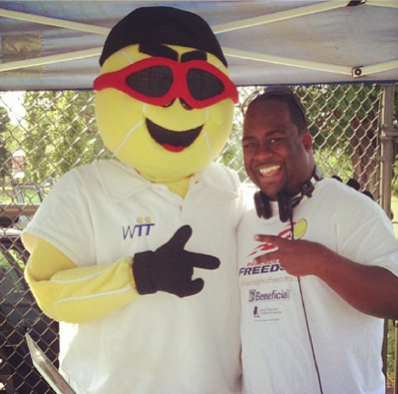 DEEJAY 007 With Mylan WTT Mascot'
