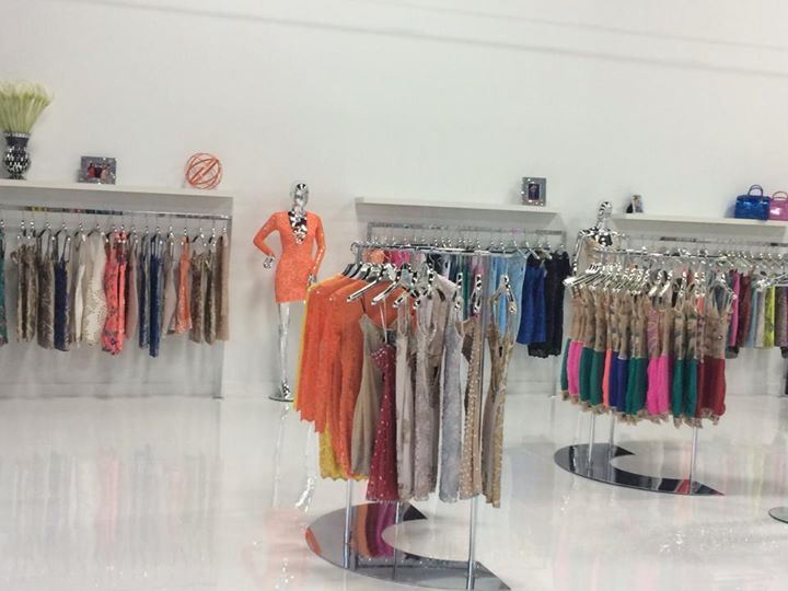 Boutique Showroom 4'