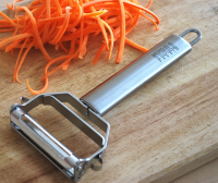 ITALI PASSIO Dual Julienne and Vegetable Peeler