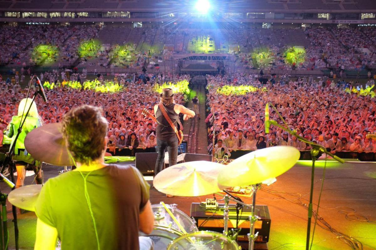 Richie Sambora and Orianthi Seuol Korea