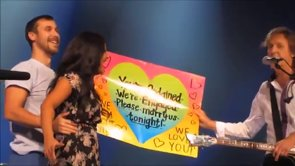 Paul McCartney sign'