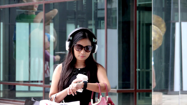 Headphones with integrated Smartwatch'