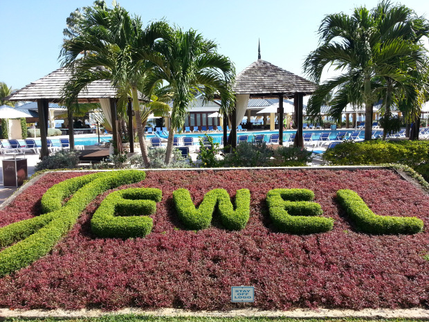 JEWEL RESORT AND RUNAWAY BAY GOLF CLUB