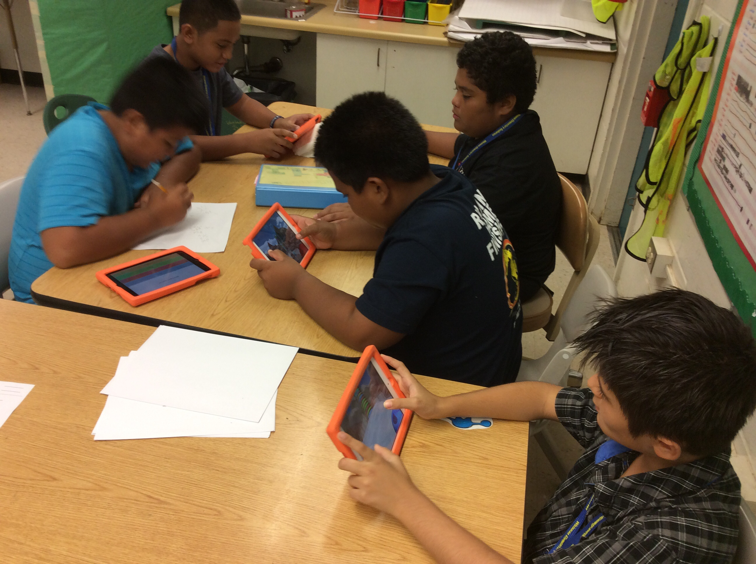Hawaii Elementary Students on DimensionU TowerStorm App