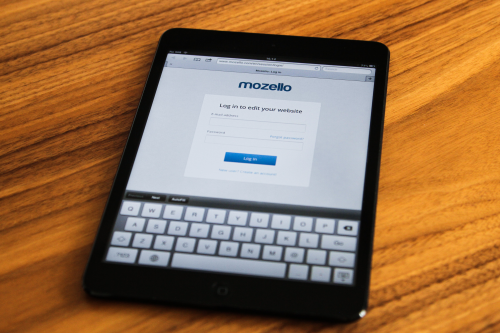Mozello Website Builder on iPad'