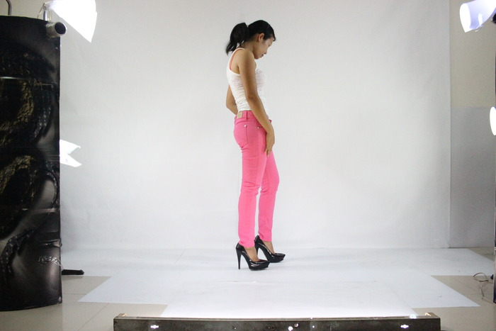 Women &amp; men's jeans in over 2000 sizes custom-m